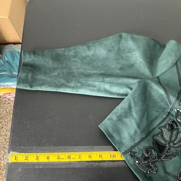 BCBGMaxazria Top Women S Green Embroidered Faux Suede Sequins Cropped Festive - Picture 8 of 12
